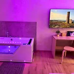 Daire Suiteheart Private Jacuzzi *